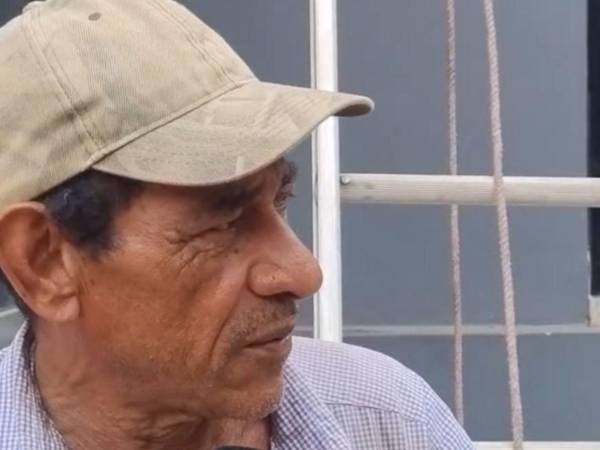 El hecho ocurrió alrededor de las 4:30 de la mañana. De acuerdo con el relato de su pareja, el presunto responsable es un expolicía que conocía a la familia.