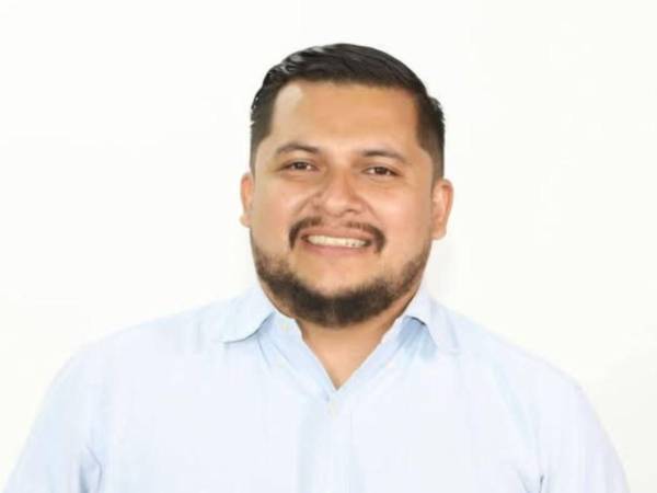 El edil de Texiguat, Rudy Izaguirre, sufrió un accidente de tránsito junto a su motorista.