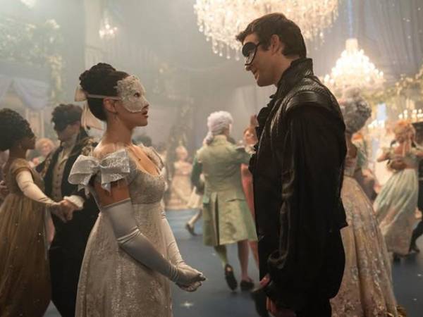 Netflix ha confirmado el estreno de la cuarta temporada de Bridgerton, que girará en torno al romance entre Benedict Bridgerton y Sophie Baek. La plataforma lanzará los nuevos episodios en dos partes: los primeros cuatro llegarán el 29 de enero de 2026, y los restantes el 26 de febrero del mismo año.