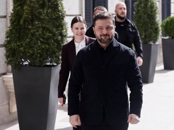 Todos aquellos a quienes intenten involucrarse en cualquier acción agresiva contra Ucrania deben entenderlo, advirtió Zelenski.