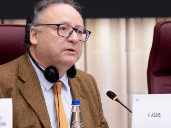 Francisco José Pereira de Assis Miranda, eurodiputado.