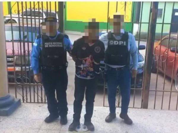 La detención se realizó en la aldea Nueva Esperanza, municipio de Las Flores.