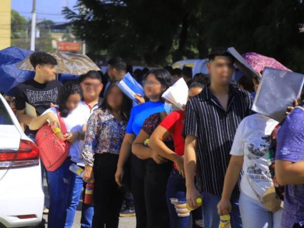 La encuesta también evidencia que el problema laboral no se limita a quienes no tienen empleo. El INE contabilizó 1,611,040 personas subocupadas, entre ellas 1,293,387 clasificadas en subocupación por insuficiencia de ingresos y 317,654 por insuficiencia de tiempo. Además, 176,128 personas integraban la denominada fuerza de trabajo potencial.