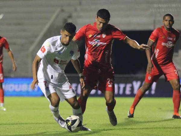 Imágenes del desarrollo del partido.