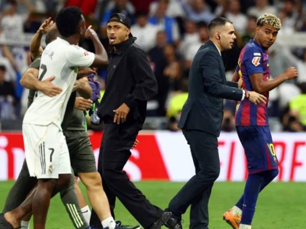 Imágenes del encontronazo al final del juego.