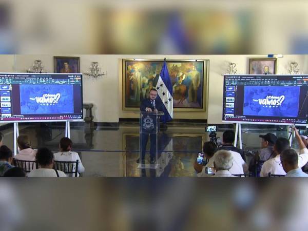 El ministro de Comunicaciones, José Argueta, brindó el informe de los primeros 100 días de Nasry Asfura.