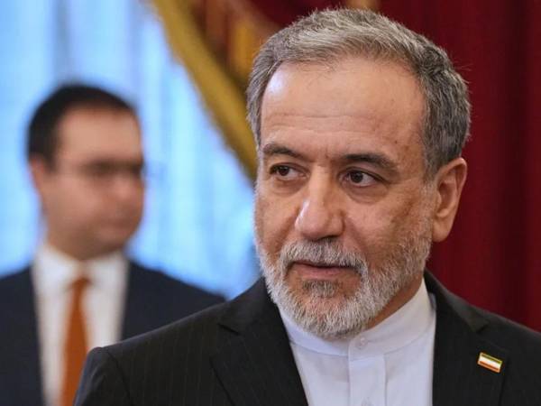 El canciller de Irán, Abás Araqchí, llegó a Nueva York para participar en la Asamblea General de la ONU.