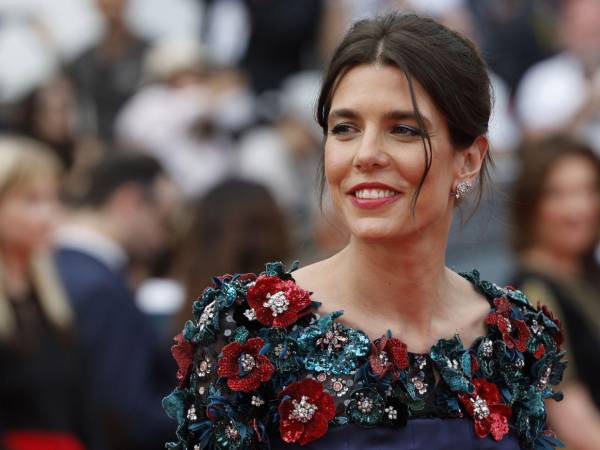 Cumplir 40 años supone alcanzar la madurez para muchas figuras públicas, pero en el caso de Carlota Casiraghi representa algo más profundo: la consolidación de una identidad propia.