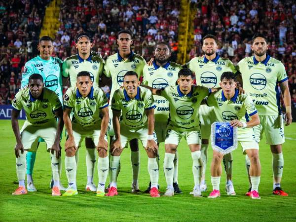 El Motagua de Javier López no le ajustó y terminó cayendo 2-1 por Alajuelense, por lo que quedó eliminado en semifinales de la Copa Centroamericana en partido que dejó varias polémicas.