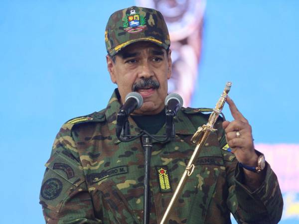 Maduro afirma que su gobierno destina miles de millones de recursos para tener seguridad en los más de 2.200 kilómetros de frontera con Colombia.