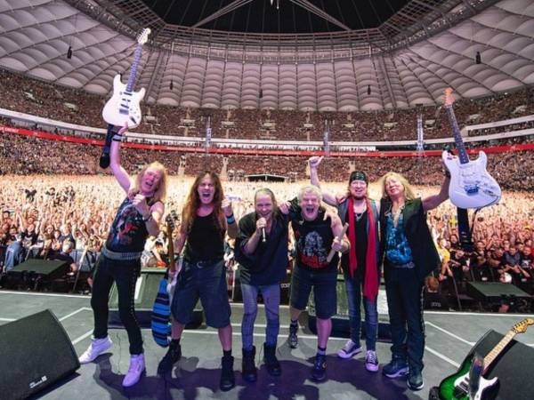 Actualmente están en plena gira Run For Your Lives, cuya fecha más esperada está marcada para el 11 de julio en Londres.