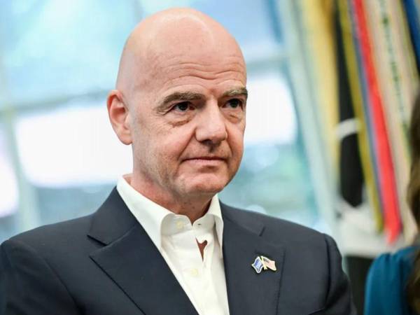 No puedo quedarme de brazos cruzados mientras la FIFA se plantea vender una participación en el Mundial, explica el directivo en un comunicado difundido en sus redes sociales.