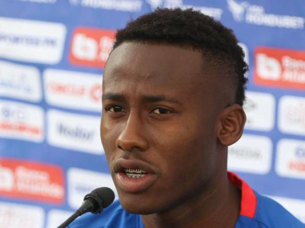 Kevin Güity fue uno de los jugadores que dio la cara por Olimpia durante la conferencia de prensa.