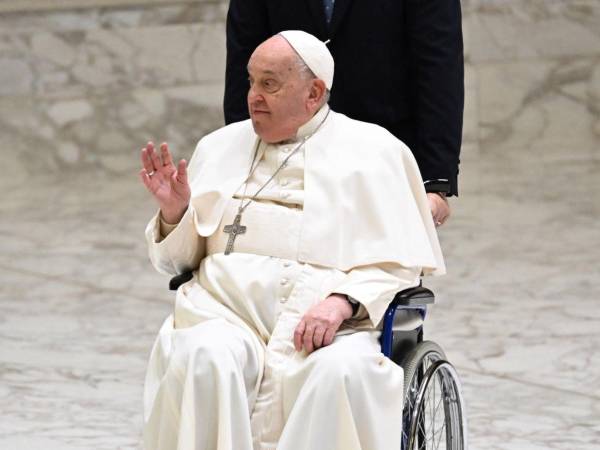 El papa Francisco lleva 12 días hospitalizado tras presentar problemas respiratorios.