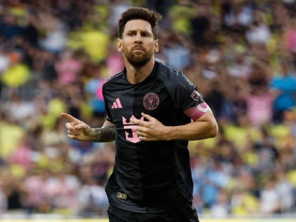 Lionel Messi sumó tres goles más a su cuenta con el Inter Miami ante el Nashville.