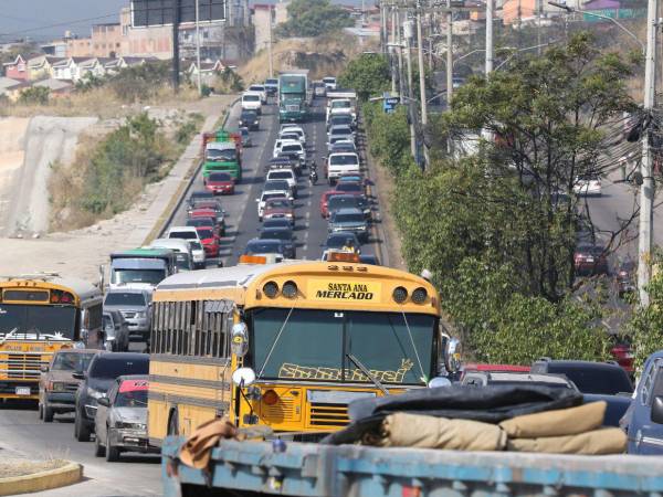 Autoridades pidieron a la población a denunciar cualquier incremento indebido llamando al número 9999-3080.
