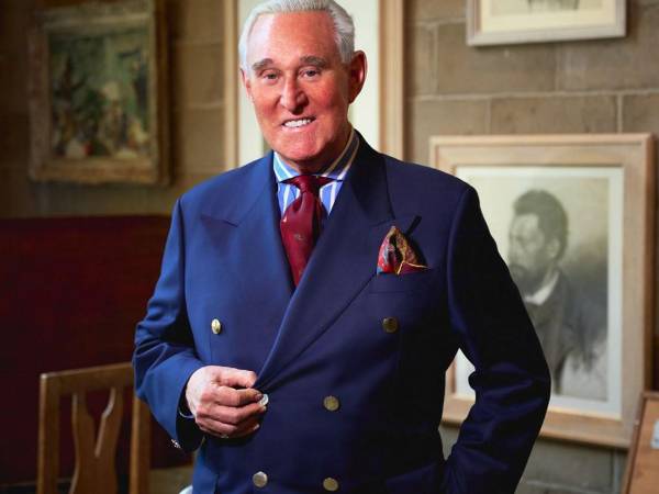 Roger Stone, exasesor político del presidente de Estados Unidos, Donald Trump, cuyo nombre ha sonado recientemente en Honduras, tras el indulto a Juan Orlando Hernández, es conocido en el mundo de la política como El Padrino y El príncipe de las tinieblas por su vinculación a polémicas campañas electorales en distintos países.