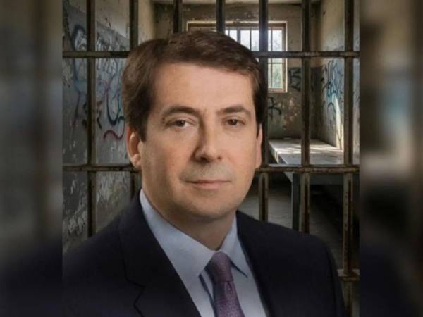 Farmer rechazó el martes las acusaciones en un mensaje en la red social X y se declaró inocente, asegurando que fue arrestado por un gobierno que le adeuda dinero.