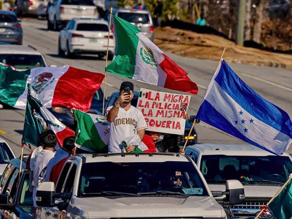 Los migrantes temen ser detenidos en público. Incluso, el experto dicen que los derechos básicos de los migrantes están en riesgo.