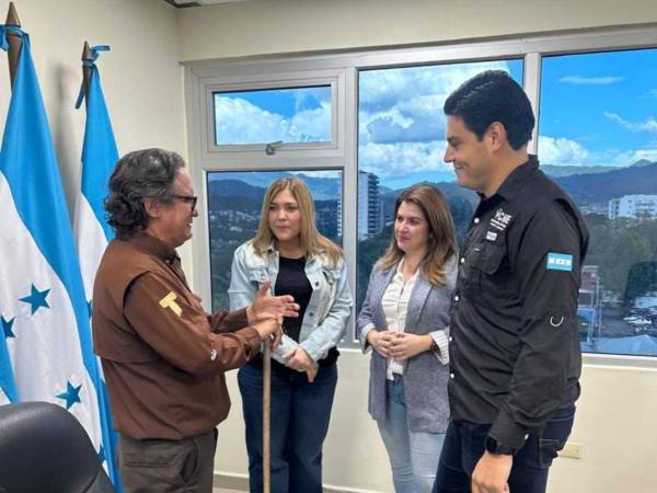 El padre Leopoldo sopesó la reunión como muy amena y cargada de perdón.