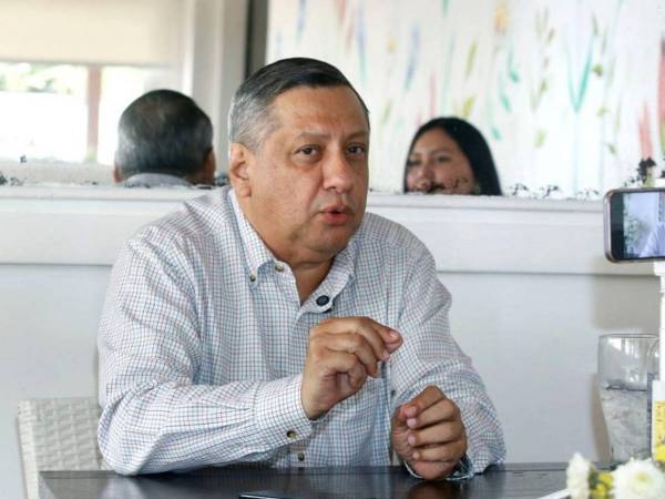 Gavarrete dejó un legado ético y académico que marcó a generaciones de periodistas en Honduras.