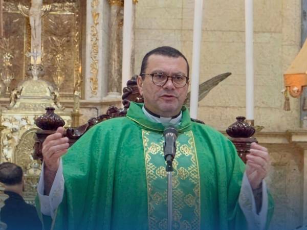 El padre Carlo Magno envió una reflexión al pueblo hondureño durante la homilía de este domingo.