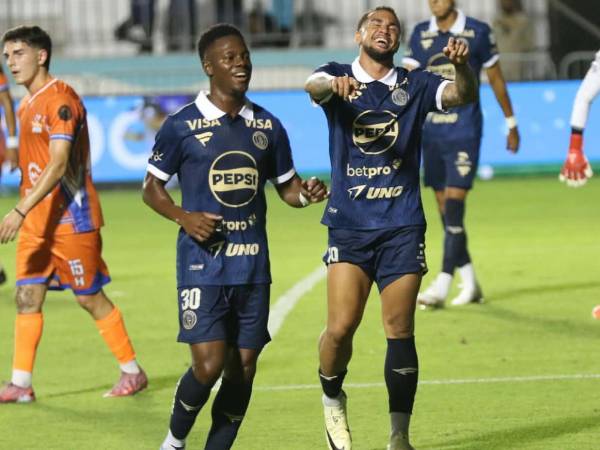 El uruguayo Rodrigo De Olivera marcó doblete en el triunfo de Motagua.