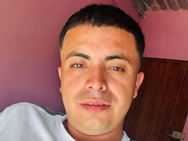 Foto en vida de Kevin Sánchez, joven de 24 años de edad.