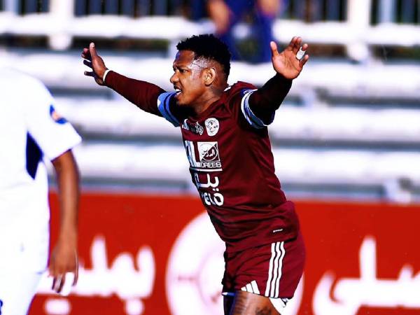 Así lo celebró el romántico, quien deslumbra en su nueva etapa.