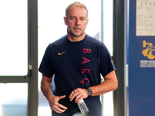 Hansi Flick no podrá contar con su goleador del Barcelona.