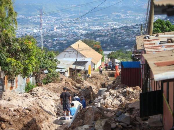 Al menos cinco colonias de Comayagüela serán beneficiadas con el proyecto de pavimentación y saneamiento