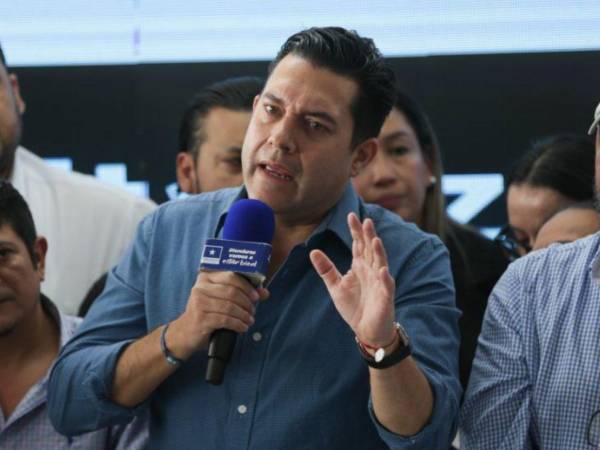 Zelaya aclaró que hablar sobre la deuda actual no se trata de una queja personal, sino de una obligación de informar a los capitalinos sobre el estado en que recibirá la municipalidad.