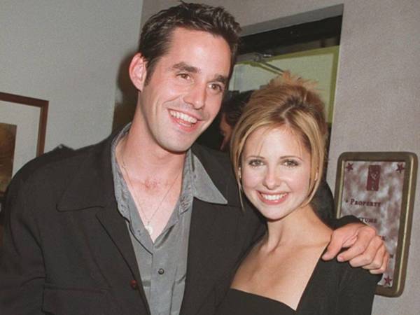 El actor, conocido por su papel de Xander Harris en Buffy Cazavampiros, murió mientras dormía de causas naturales, según el comunicado difundido por sus allegados.