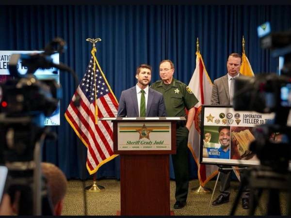 Esta idea nació después de que una mujer reportó a su expareja, quien era violento con ella.