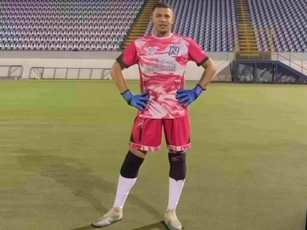 Gabriel Urbina se volvió viral en Nicaragua por combinar su talento como portero con pasarelas al estilo Miss Universo. Los detalles detrás de la dama del futsal.