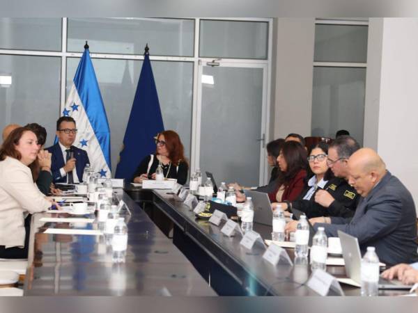 El programa regional EUROFRONT estrecha lazos con el Gobierno de Honduras para optimizar la seguridad nacional, el comercio y el control migratorio.