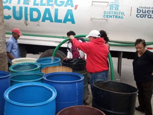 Ante la pérdida del vital líquido, la Unidad de Agua Potable explicó que la racionalización de agua podrían ampliarse si las pérdidas de agua se agudizan en la capital.