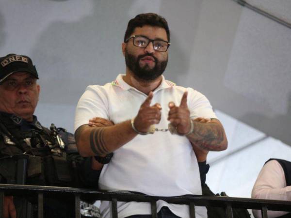 Marco Vallecillo es acusado por el Ministerio Público de extorsionar a un testigo protegido al cual presuntamente le exigía tres millones de lempiras.