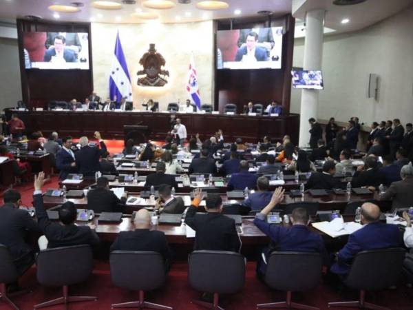 La modificación del esquema de las mesas receptoras contempla la eliminación de los cargos asignados tradicionalmente a las tres fuerzas políticas mayoritaria.