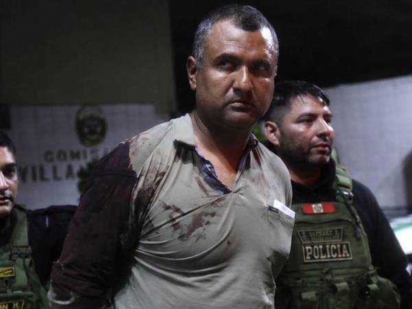 Un hombre fue detenido este lunes en Perú por presuntamente matar a disparos a su esposa y a su hijo, según reportó la Policía tras realizar las primeras diligencias en la escena del crimen y confirmó la Fiscalía a través de un comunicado.