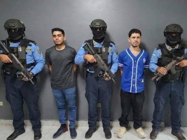 Los detenidos fueron identificados con los alias de “Héctor”, de 25 años, y “Alexis”.