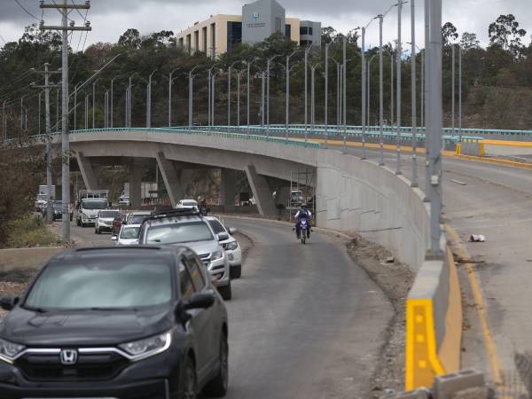 El puente Papa Francisco podría abrirse en julio o antes tras ajustes técnicos y supervisión de la Alcaldía del Distrito Central, informaron autoridades.