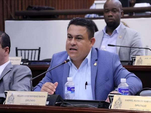 El caso involucra a más de 10 personas, quienes se habrían confabulado para cometer el ilícito.