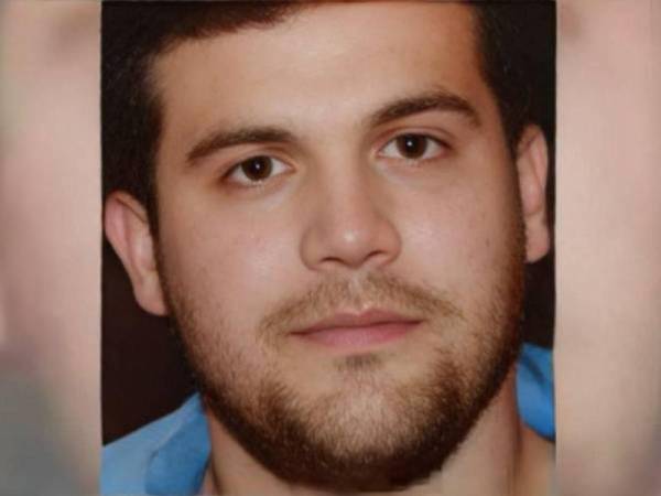 Joaquín Guzmán López fue detenido el 25 de julio de 2024 junto a El Mayo Zambada al bajar de un avión en territorio estadounidense. Las fiscales descartaron solicitar pena de muerte en su contra.