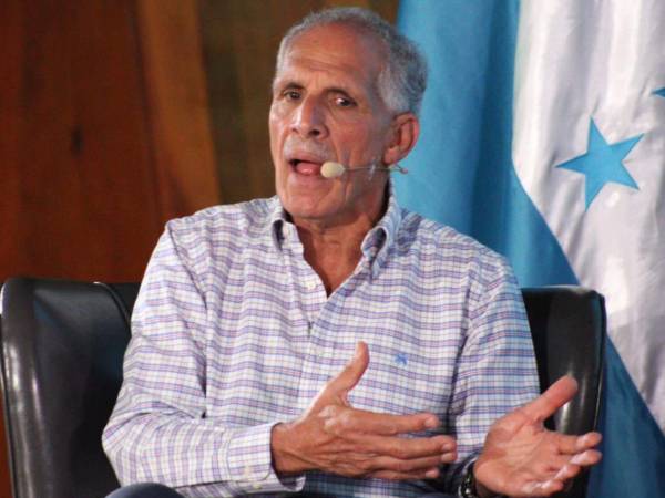 Nasry Asfura iniciará su gobierno el martes 27 de enero del presente año.