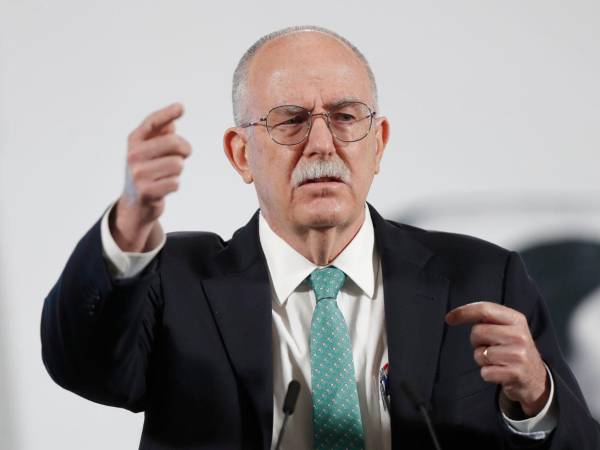 México aborda medidas de Estados Unidos contra gusano barrenador del ganado.