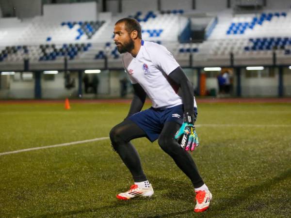 Olimpia entrenó este día previo a encarar el partido ante los salvadoreños.