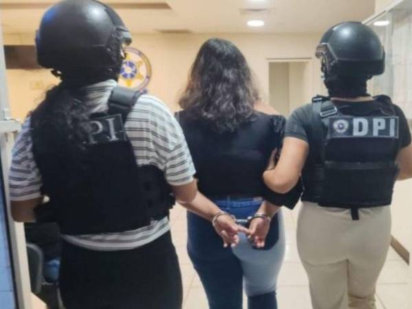 La joven tomó un arma blanca y le provocó una herida en el brazo izquierdo que le causó un traumatismo grave.