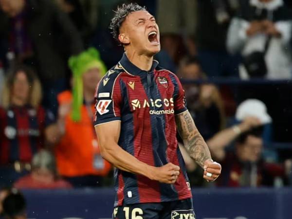 Kervin Arriaga primero sonó en el Genoa, ahora lo quieren en España y Grecia.