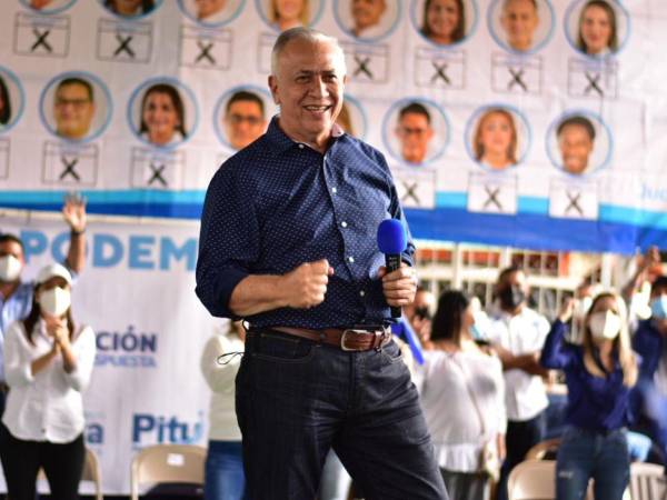 Mauricio Oliva, expresidente del Congreso Nacional (CN), reapareció en la palestra pública y ahora mostrando cuál será el nuevo cargo que ostentará como representante de Honduras. ¿De qué se trata?